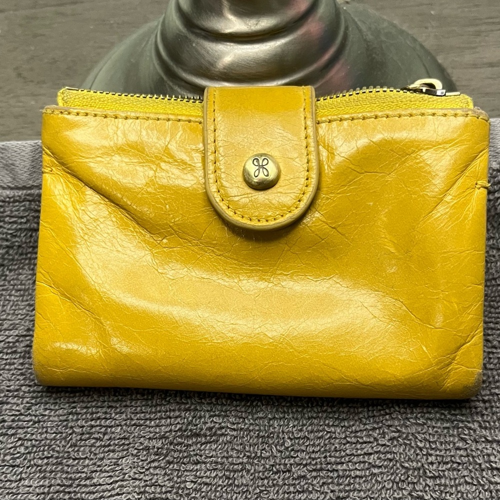 Hobo Wallet Womens One Size Ray Sunflower Yellow Leather Bifold NWT